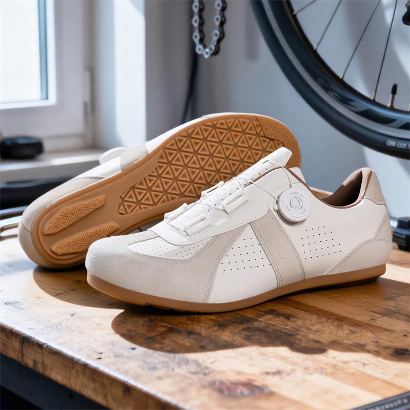 Scarpe da Mountain Bike Senza  - Cycling Commuter Shoes recensione e prezzo